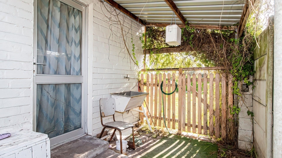 4 Bedroom Property for Sale in De Kelders Western Cape